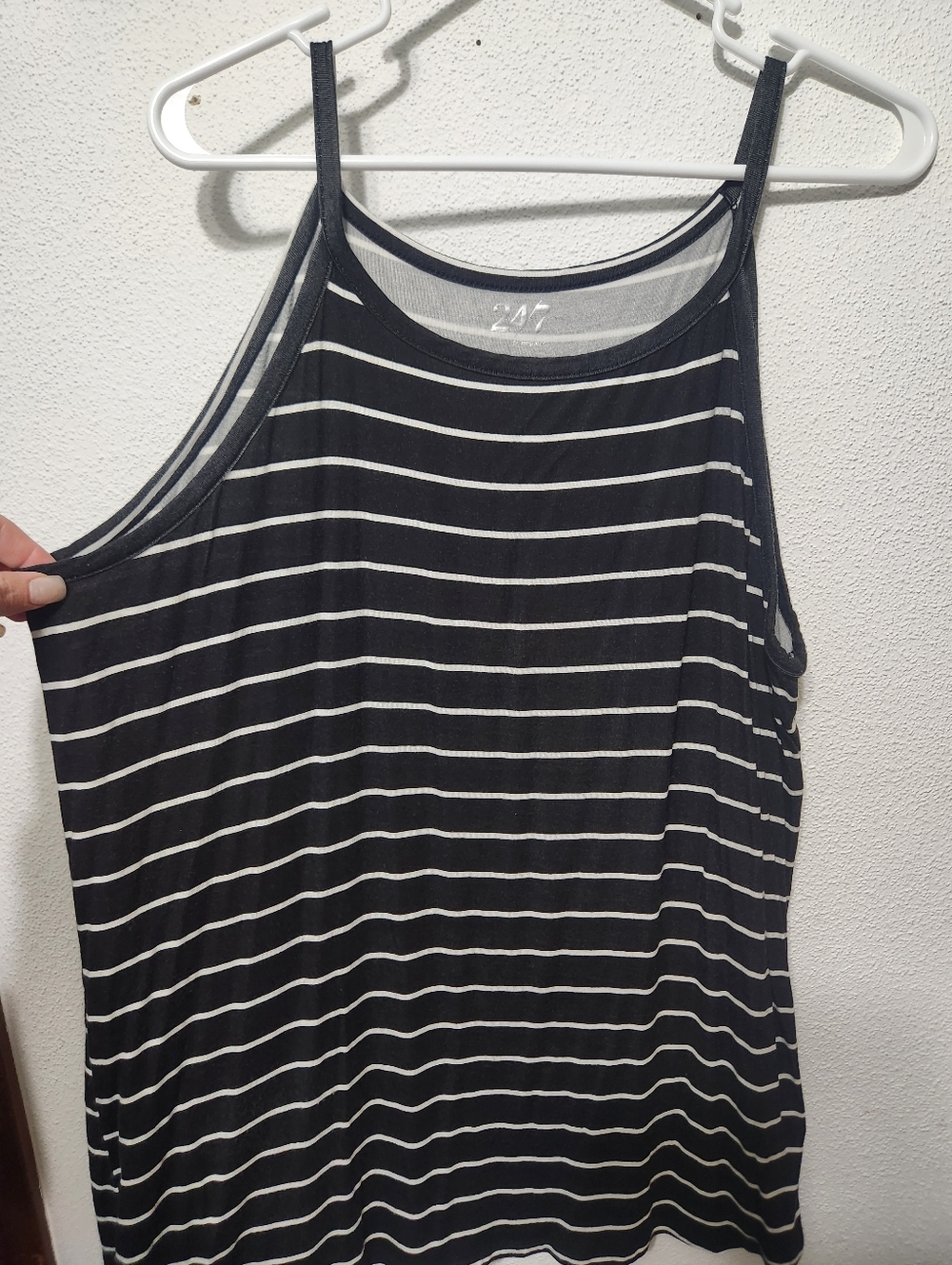 🌺3/$15🌺 Maurices Black and White Striped Tank Top